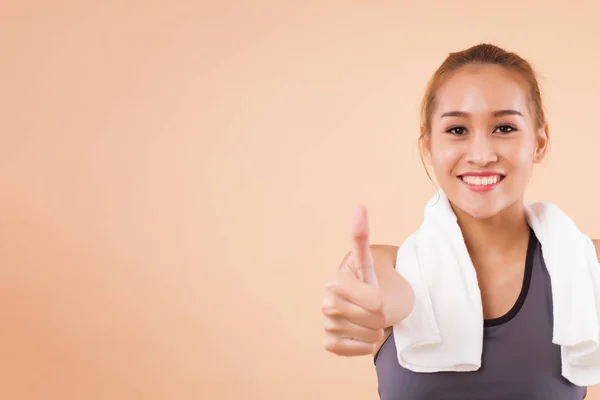Feliz Sonriente Fitness Asiático Mujer Dando Pulgar Hacia Arriba Gesto —  Fotos de Stock