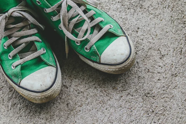 Zapatilla Verde Zapatillas Con Efecto Filtro Estilo Vintage Retro —  Fotos de Stock