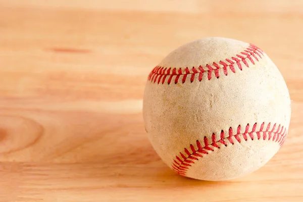 Sport Uitrusting Oude Honkbal Houten Achtergrond — Stockfoto