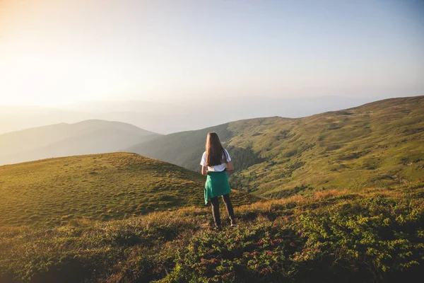 Ragazza Belle Montagne — Foto Stock