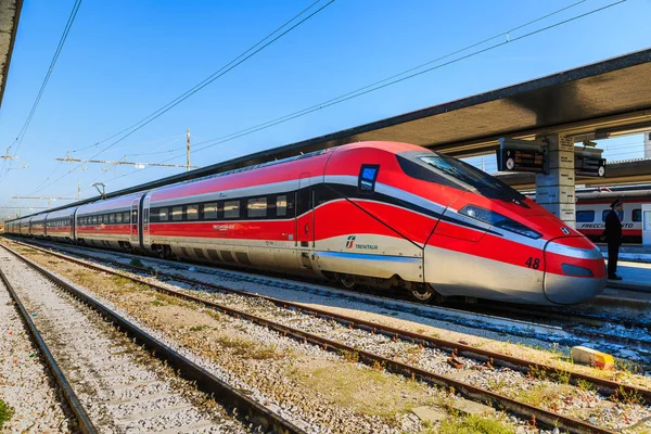 Venezia Italy Апреля 2018 Высокоскоростной Поезд Frecciarossa 1000 Известный Etr Стоковая Картинка