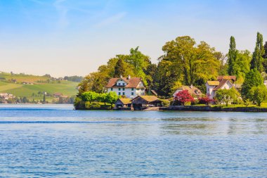 Dört Kanton Gölü waterfront ise göle yelken güzel doğa manzarası