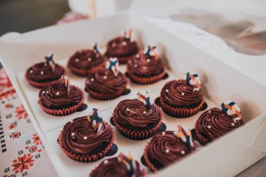 Tatlı hamur işleri. Yemek servisi. Düğün doğum günü kavramı