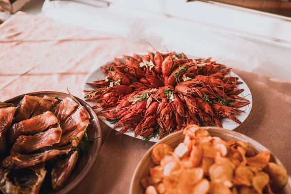 Sladké moučníky. Večeře Catering. Koncept svatební narozeniny — Stock fotografie