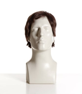 Beyaz peruk ile manken erkek baş