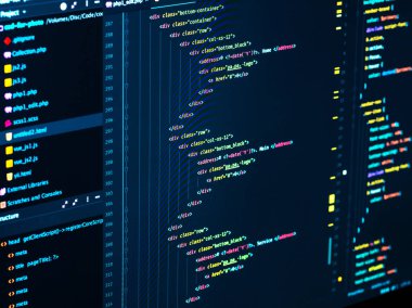 Html kod düzenleyicisinde Web sitesi geliştirme, Seo kavramları daha iyi Serp için uygulama ana menüsünün yakın çekim