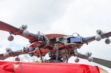 Helikopter rotor. Askeri Helikopter rotor bıçak detay kapatın. swashplate helicopterhelicopter rotor bıçak ayrıntı, yakın çekim