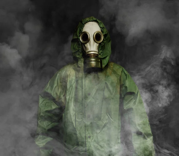 Man Gas Mask Ussr Cloak Chemical Protection Surrounded Smoke Dark — Stock Photo, Image