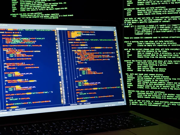 Hacker Robando Datos Robo Identidad Delitos Informáticos Espacio Trabajo Del — Foto de Stock