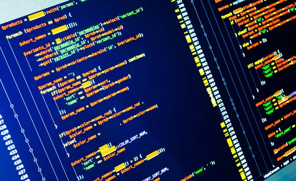 Ayrıntılı monitör, mavi arka plan satırlarında gerçek php yakın çekim. Web geliştirme