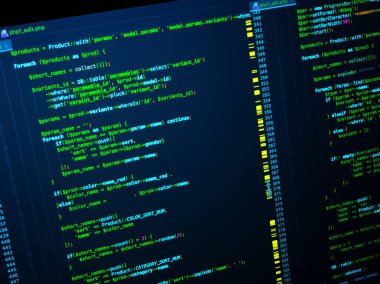 PHP dili kullanarak site geliştirme web, koyu mavi arka planı satırlarında kodlama php yeşil