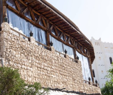 Geleneksel Arap mimarisi, Doha, Katar, alttan görünüm