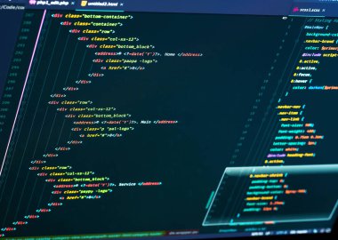 HTML ve Css kod geliştirmek. Web sitesi kodlama