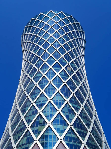 Finanční Obchodní Koncepce Moderní Mrakodrap Modrém Pozadí Qipco Tower Tower — Stock fotografie