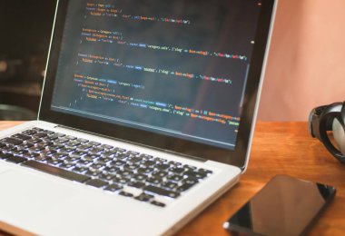 Dizüstü bilgisayarda Web kodu
