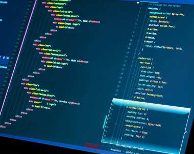 Ekranda Css ve html kodu. Web Tasarım Konsepti. Teknoloji kaynak kodu, yakın çekim