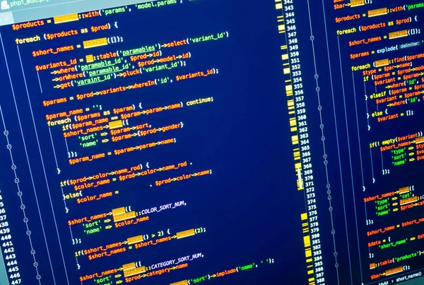프로그래밍. 웹이 PHP 언어로 개발되고 있습니다. 진한 파란색 배경의 주황색 PHP, 매크로 — 스톡 사진
