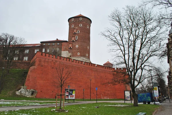 Alta Torre Mattoni Castello Wewel Cracovia — Foto Stock