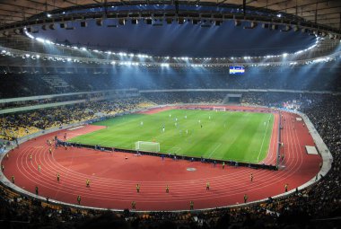 Futbol maçının olduğu stadyum.