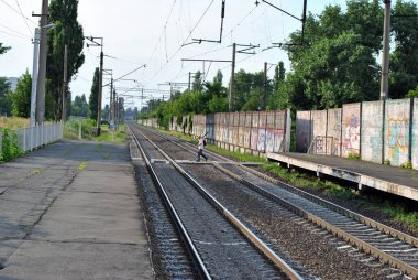 Kyiv 'de rayları olan tren istasyonu