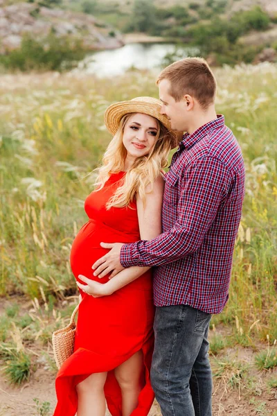 Pregnant Girl Tummy Awaiting Delivery Red Dress Straw Hat Her — Stock Photo, Image