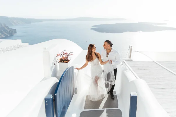 Hochzeit Auf Der Griechischen Insel Santorin Schönes Paar Braut Weißen — Stockfoto