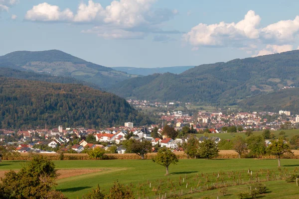 Vista Sobre Selva Negra Schopfheim Imágenes De Stock Sin Royalties Gratis