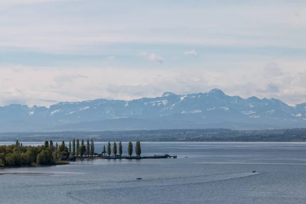 Vista Sobre Lago Constanza Los Alpes Suizos Con Isla Barcos — Foto de Stock