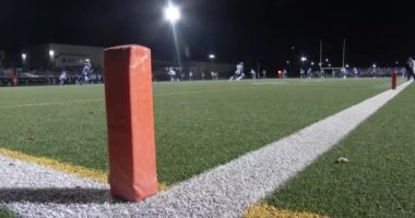 Futbol oyunu - shot - Kick - Off pilon kurulması