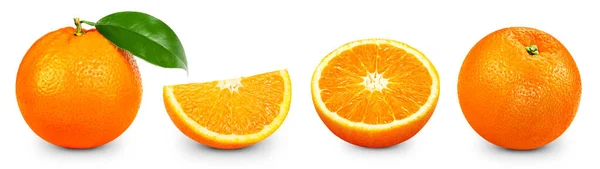 Зрізати цілі апельсинові фрукти з зеленим листом — стокове фото