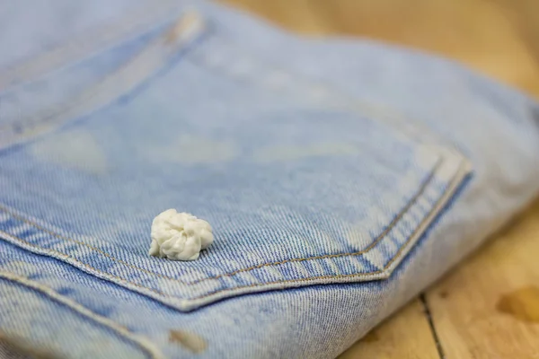 Blue Jeans Stick White Color Chewing Gum — Stock Photo, Image