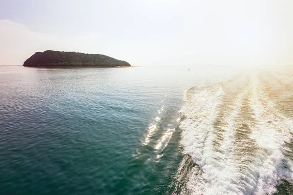 Beau Paysage Naturel Ciel Mer Bleue Tout Voyageant Bateau Vitesse — Photo