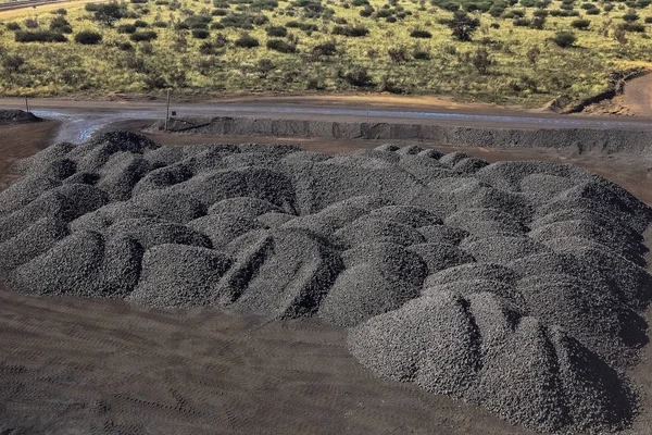 Manganese Mining Processing Done Multiple Stages Necessary Store Piles Crushed — Stock Photo, Image