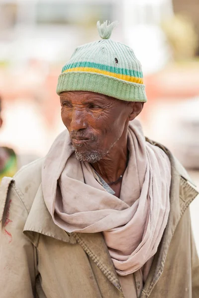 Addis Ababa Ethiopia January 2014 Old African Man Green Hat — Stock Photo, Image