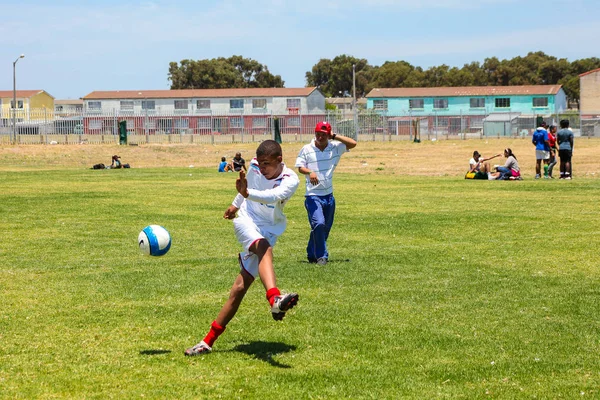 Cape Town Güney Afrika Aralık 2011 Çeşitli Çocuk Okulda Futbol — Stok fotoğraf