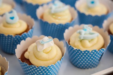 Gala yemeği ziyafet Event'de catering için ekranda küçük peri Cupcakes