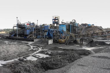 Açık çukur kömür madenciliği ve işleme Güney Afrika. Çamaşır ve depolama