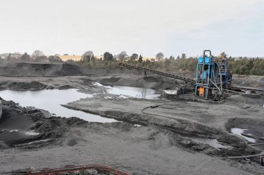 Açık çukur kömür madenciliği ve işleme Güney Afrika. Çamaşır ve depolama