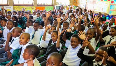 Afrikalı çocuklar İlköğretim Okulu sınıf