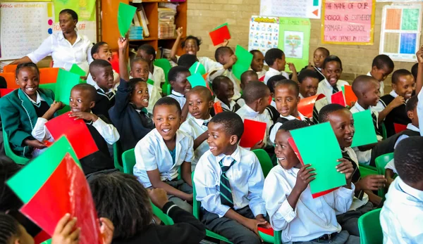 Afrykańskie Dzieci Nauczycieli Klasie Podstawówki Soweto South Africa Października 2011 — Zdjęcie stockowe