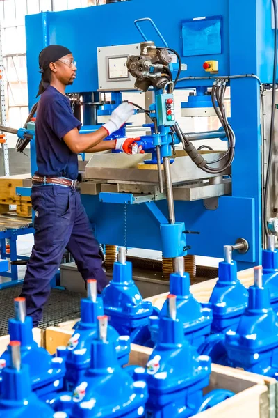 ヨハネスブルグ 南アフリカ 2016 産業用バルブ製造 アセンブリ工場 — ストック写真