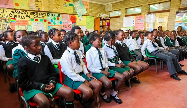 Soweto South Africa Października 2011 Afrykańskich Dzieci Klasie Szkoły Podstawowej — Zdjęcie stockowe