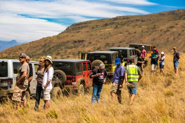 Harrismith, Güney Afrika - 02 Ekim 2015: 4x4 Dağ Yolu Sürücü Eğitimi Drakensberg 'deki Camp Jeep' te