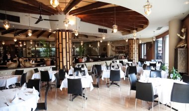 Johannesburg, Güney Afrika - 27 Nisan 2011: iç Up-Market Tayland restorantı