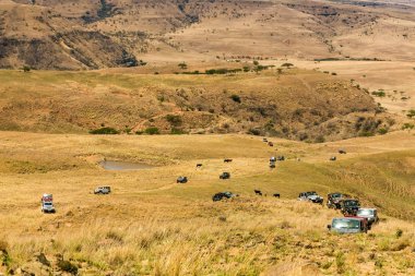 Harrismith, Güney Afrika - 02 Ekim 2015: 4x4 Dağ Yolu Sürücü Eğitimi Drakensberg 'deki Camp Jeep' te
