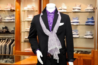 Johannesburg, Güney Afrika - 27 Nisan 2011: iç bir Up-Market moda giyim perakende mağazası