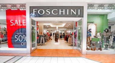 Moda giyim perakende mağazası, Johannesburg, Güney Afrika - 05 Temmuz 2011: giriş