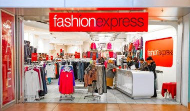 Moda giyim perakende mağazası, Johannesburg, Güney Afrika - 05 Temmuz 2011: giriş