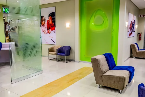 Johannesburg, Güney Afrika - 16 Temmuz 2012: Modern Afrika Bankasının İçi