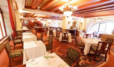 Johannesburg, Güney Afrika - 27 Nisan 2011: iç çağdaş, iyi yemek Restoran